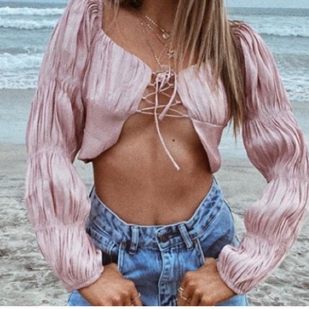 NWT Miss Lola Crop Top Puff Long Sleeve Front Tie Pink Size Small